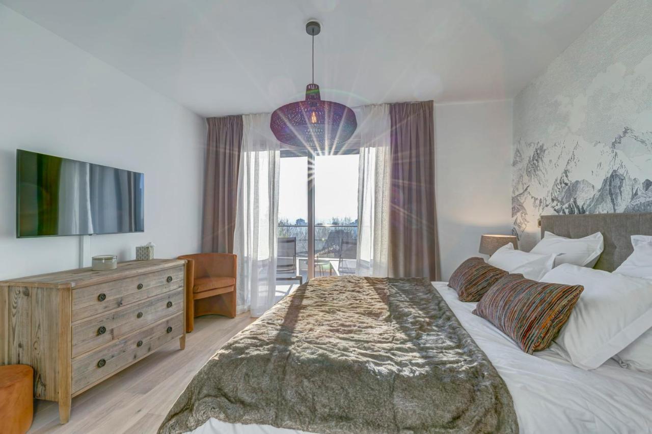 آنسي Serenity - 3 Bedroom Top Floor Apartment Parking & Lake View Terrace المظهر الخارجي الصورة