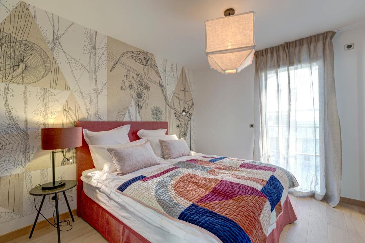 آنسي Serenity - 3 Bedroom Top Floor Apartment Parking & Lake View Terrace المظهر الخارجي الصورة